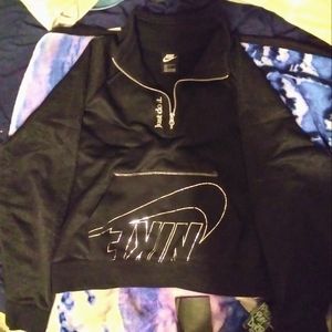 Nike sweatshirt/jacket